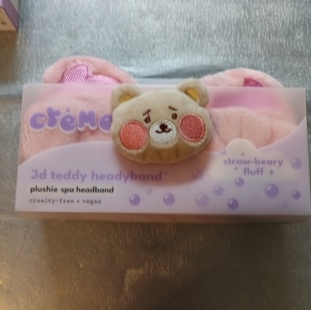 Creme Shop 5 Piece Korean Skincare And Makeup Bundle - Picture 3 of 8